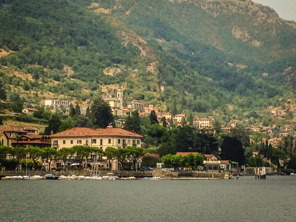 La Casa Di Celeste Ossuccio Bilik gambar